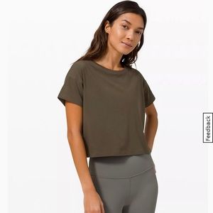 Lululemon Cates Tee size 4 **excellent condition**